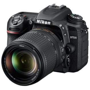 Nikon D7500 + AF-S DX NIKKOR 18-140 VR VBA510K002-N